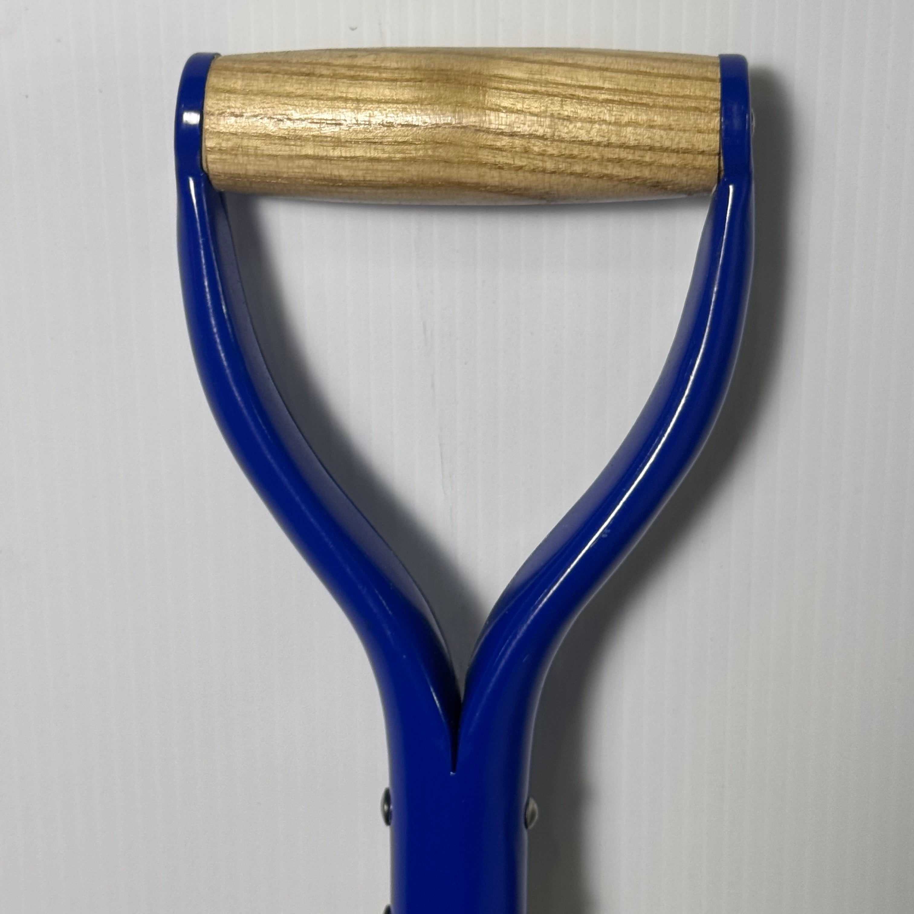 Square Point Shovel 30-Inch Wood Handle Tool