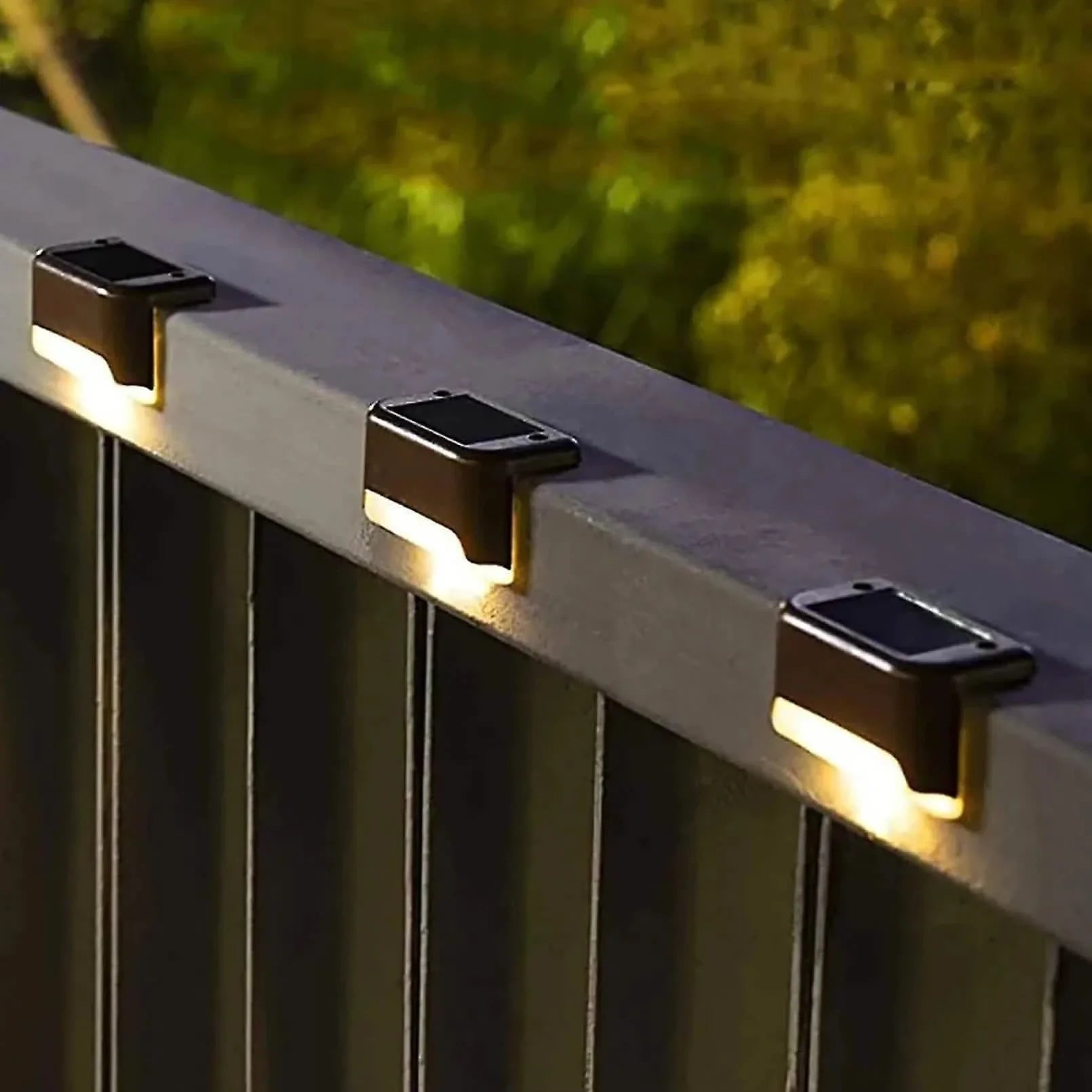 Solar Outdoor Garden Deck Lights Four-Pack Waterproof LED Lighting