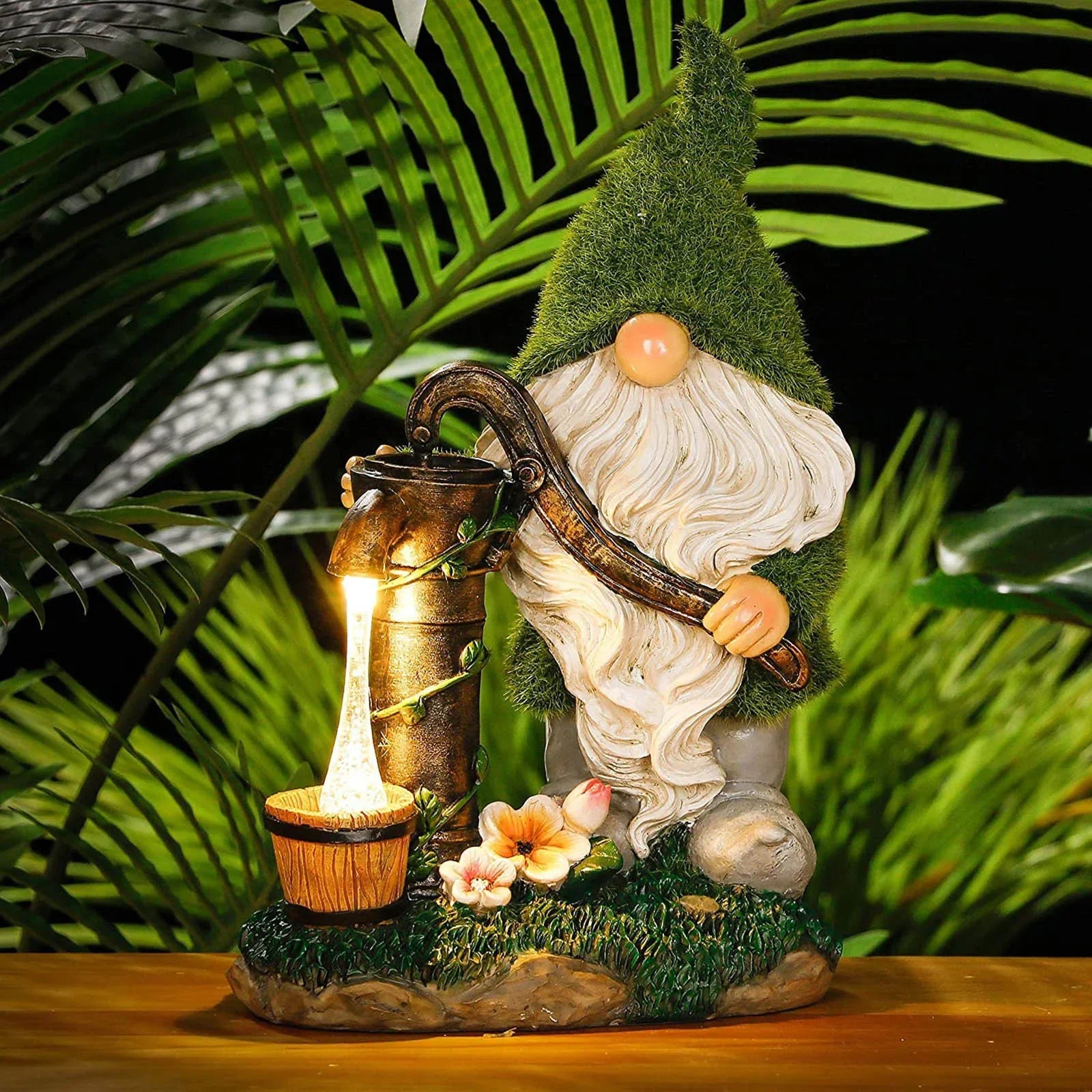 Solar LED Wizard Gnome Garden Statue Welcome Decor Figurine